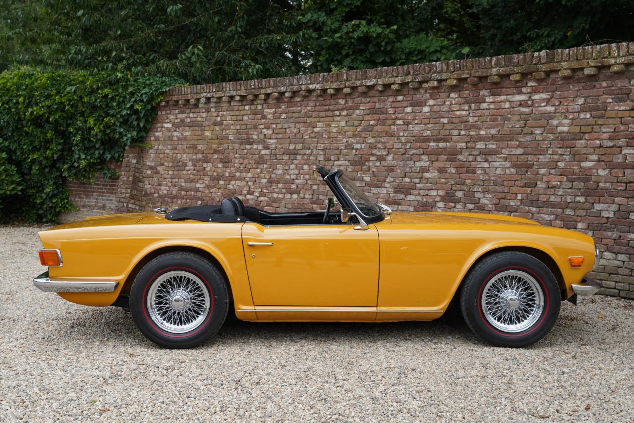 1971 Triumph TR6 Overdrive &ldquo;Saffron Yellow&rdquo; Triple Weber version