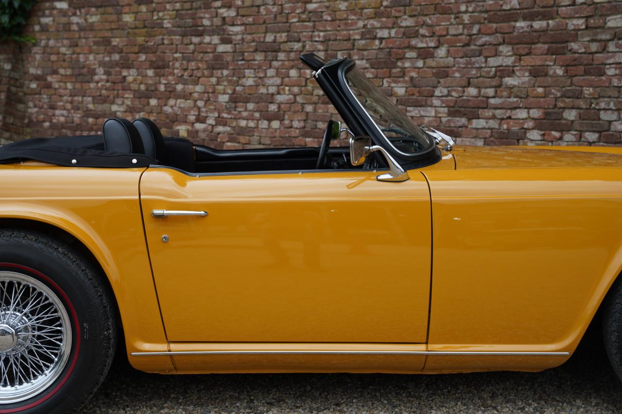 1971 Triumph TR6 Overdrive &ldquo;Saffron Yellow&rdquo; Triple Weber version
