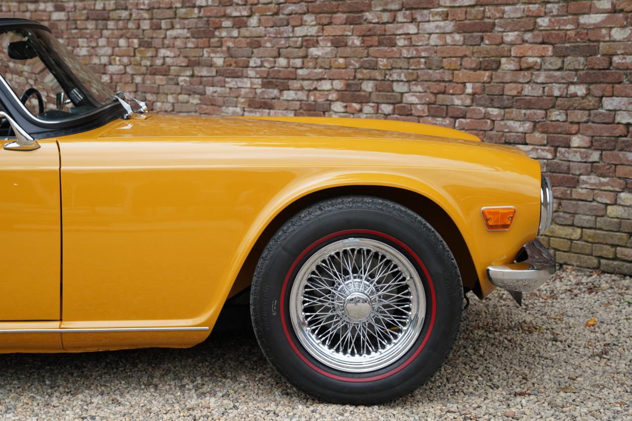 1971 Triumph TR6 Overdrive &ldquo;Saffron Yellow&rdquo; Triple Weber version