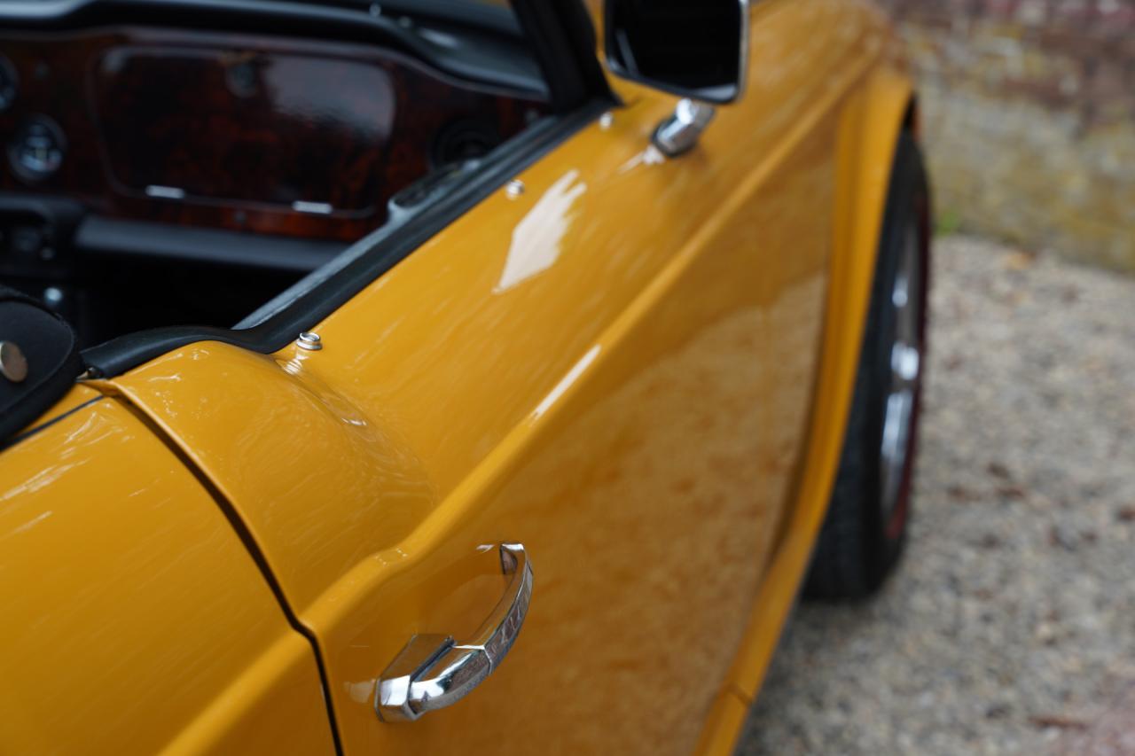 1971 Triumph TR6 Overdrive &ldquo;Saffron Yellow&rdquo; Triple Weber version