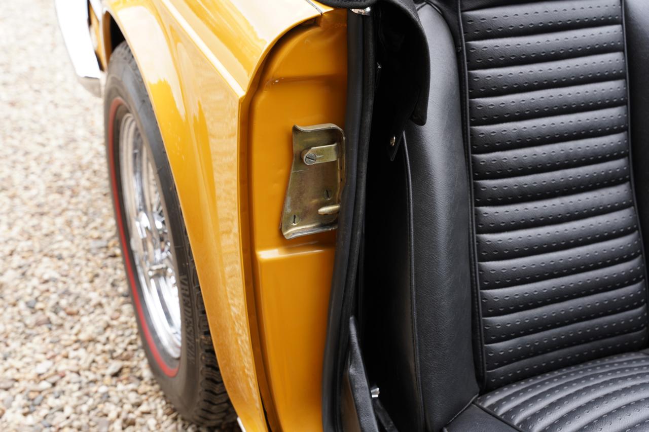 1971 Triumph TR6 Overdrive &ldquo;Saffron Yellow&rdquo; Triple Weber version