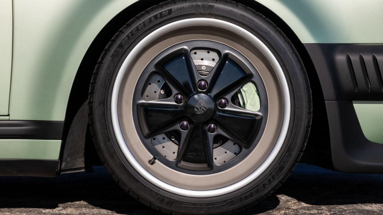 1990 Porsche 911 Reimagined by Singer - Classic Turbo Services "Aurum Verde Commission"