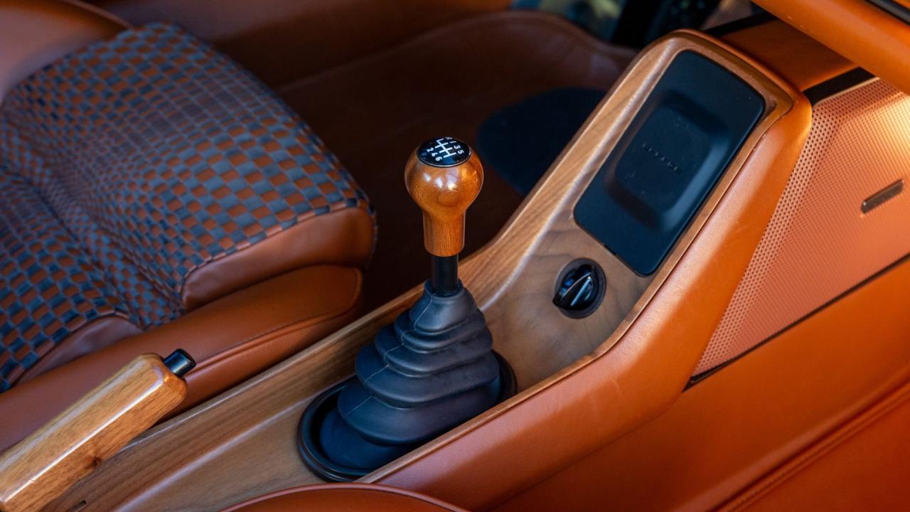 1990 Porsche 911 Reimagined by Singer - Classic Turbo Services "Aurum Verde Commission"