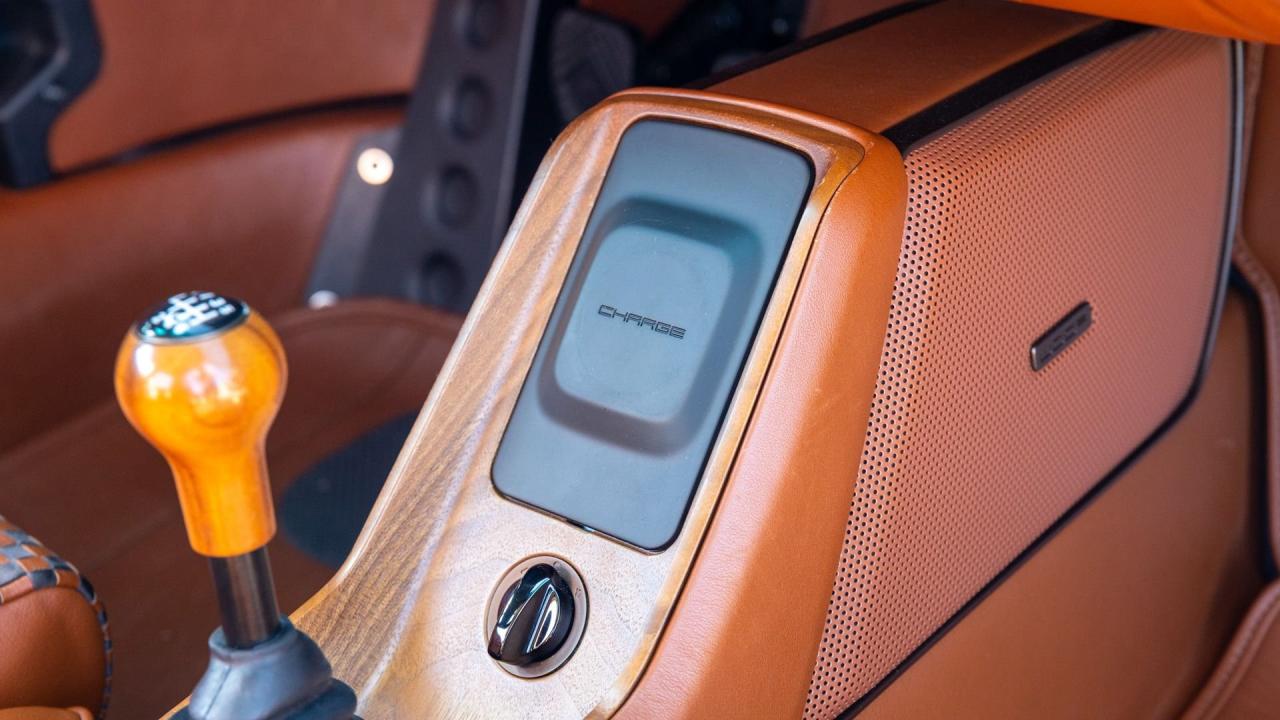 1990 Porsche 911 Reimagined by Singer - Classic Turbo Services "Aurum Verde Commission"