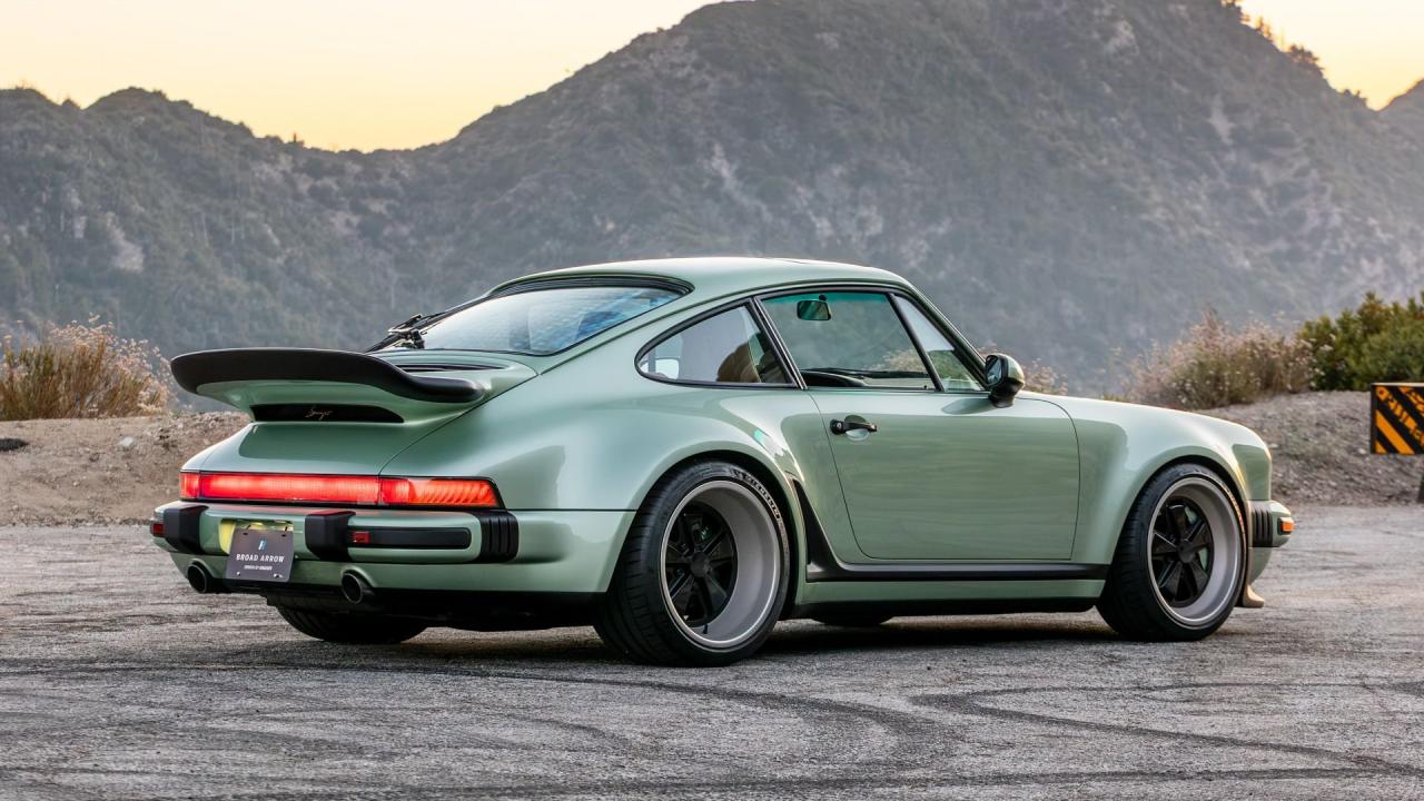 1990 Porsche 911 Reimagined by Singer - Classic Turbo Services "Aurum Verde Commission"