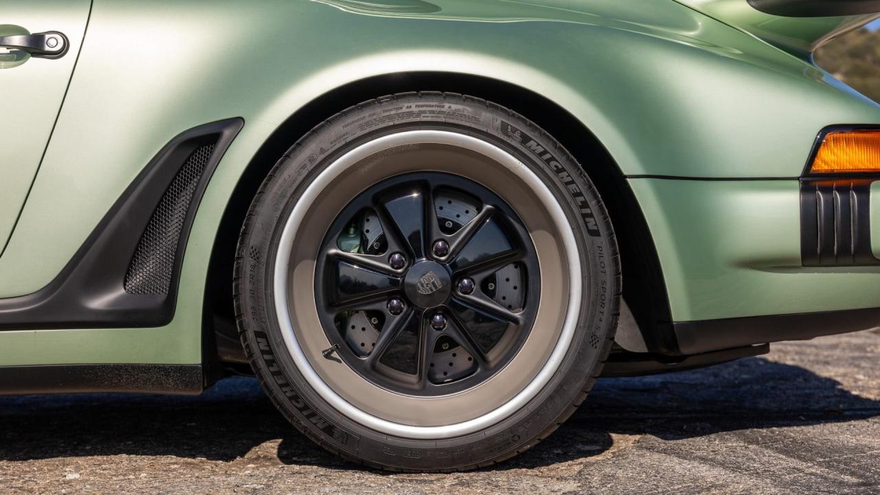 1990 Porsche 911 Reimagined by Singer - Classic Turbo Services "Aurum Verde Commission"