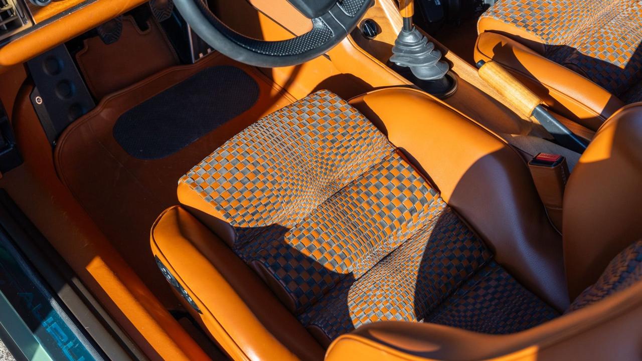 1990 Porsche 911 Reimagined by Singer - Classic Turbo Services "Aurum Verde Commission"