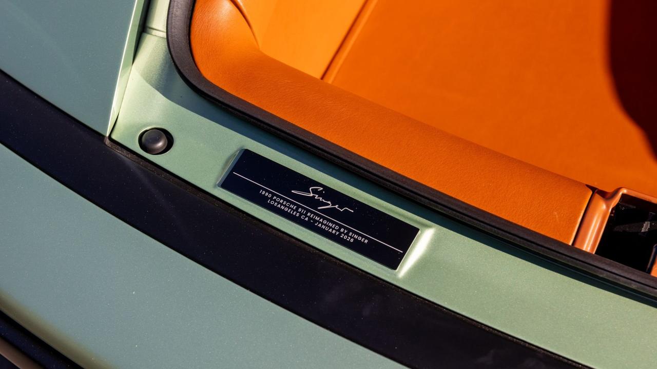 1990 Porsche 911 Reimagined by Singer - Classic Turbo Services "Aurum Verde Commission"