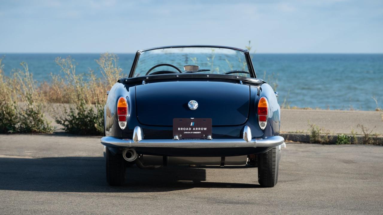 1961 Alfa Romeo Giulietta Spider Veloce