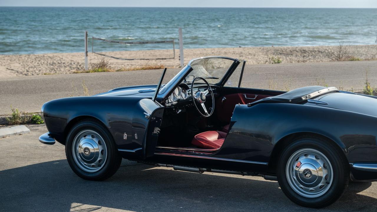 1961 Alfa Romeo Giulietta Spider Veloce