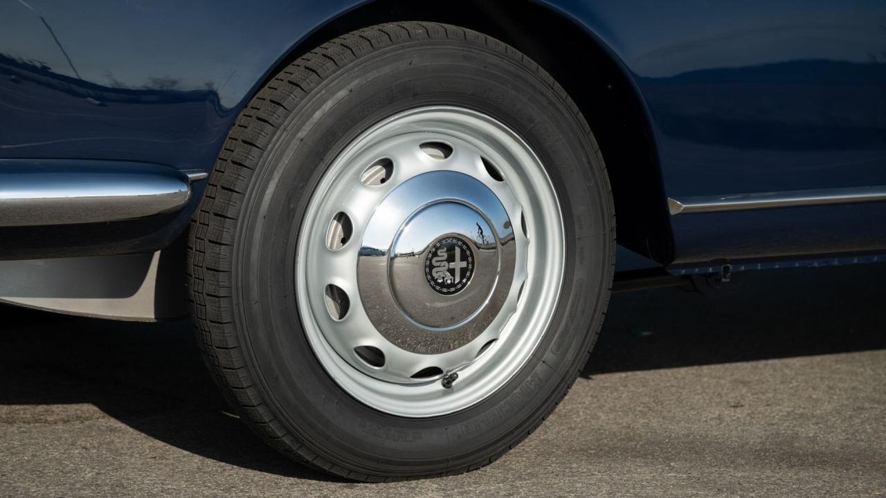 1961 Alfa Romeo Giulietta Spider Veloce