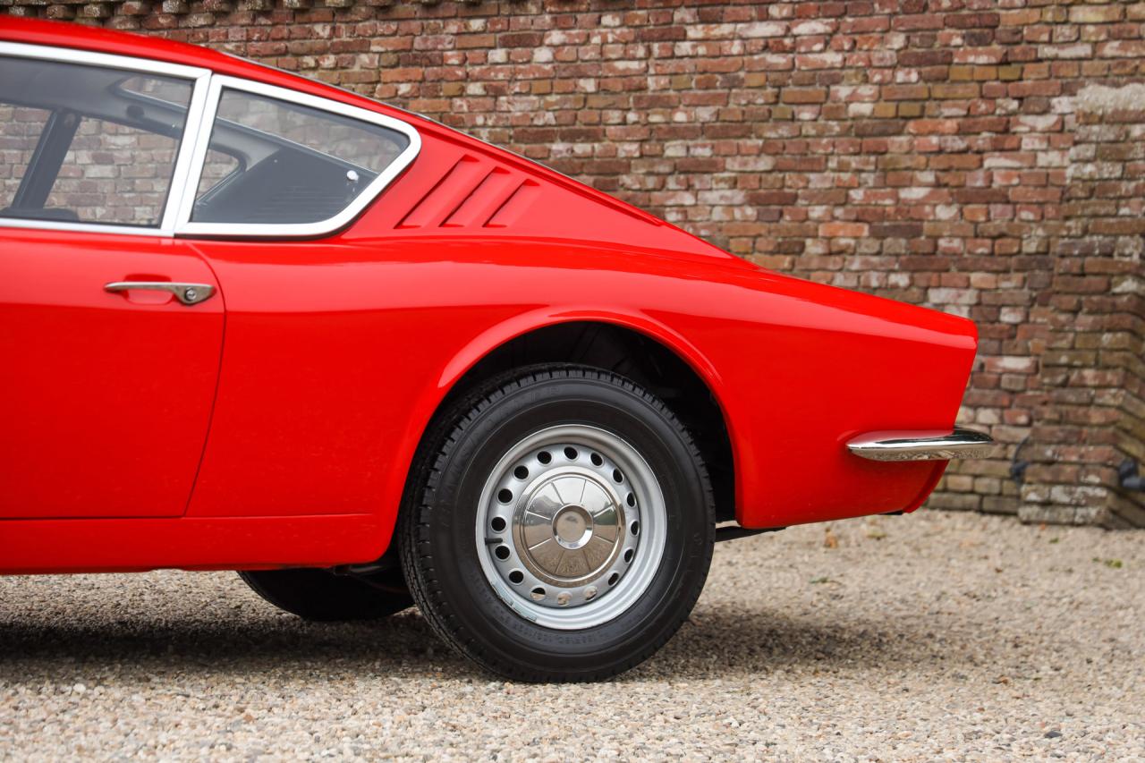 1967 Ford Osi 20M TS &ldquo;Rouge et marron fonc&eacute;&rdquo;