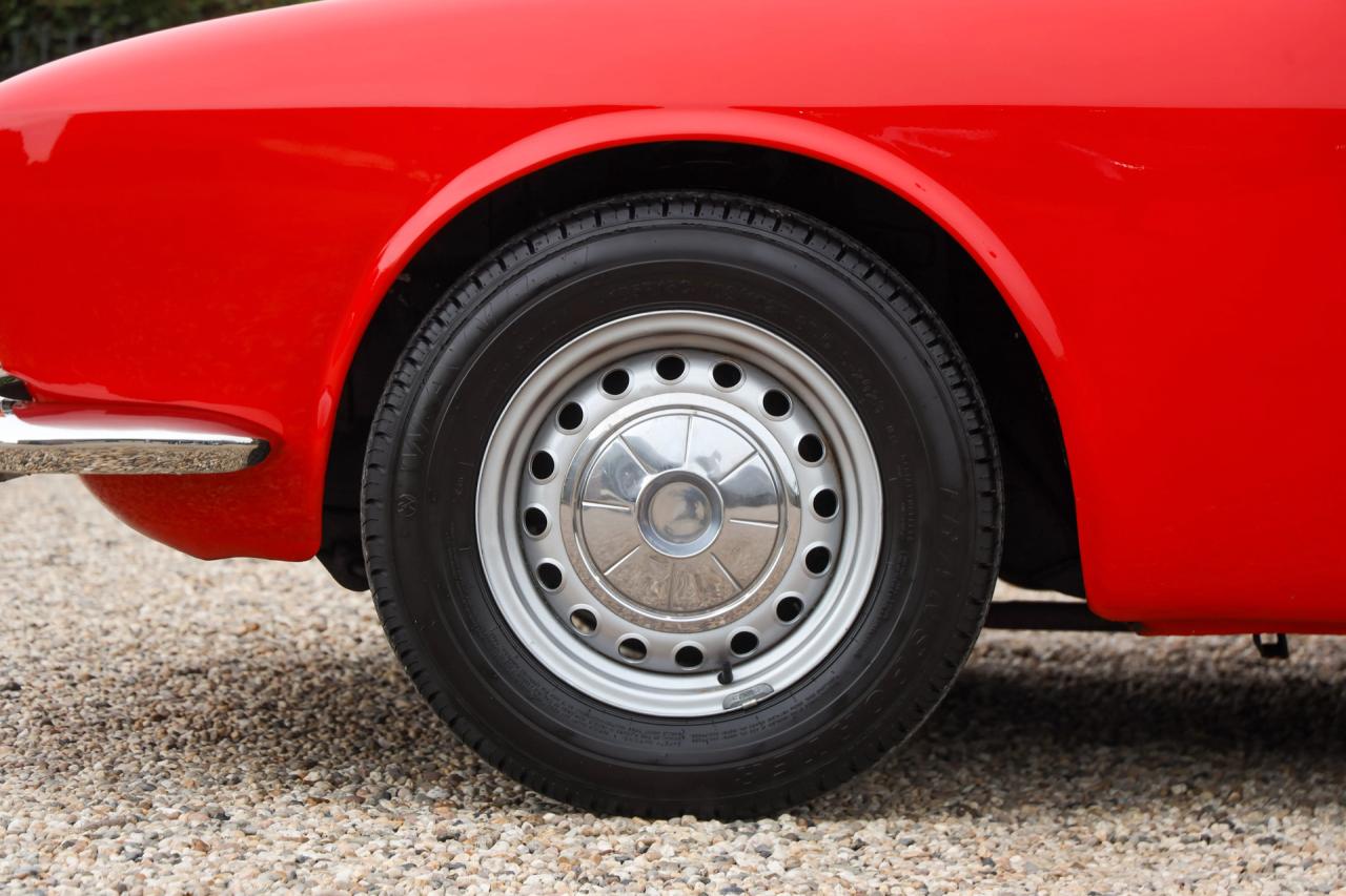1967 Ford Osi 20M TS &ldquo;Rouge et marron fonc&eacute;&rdquo;