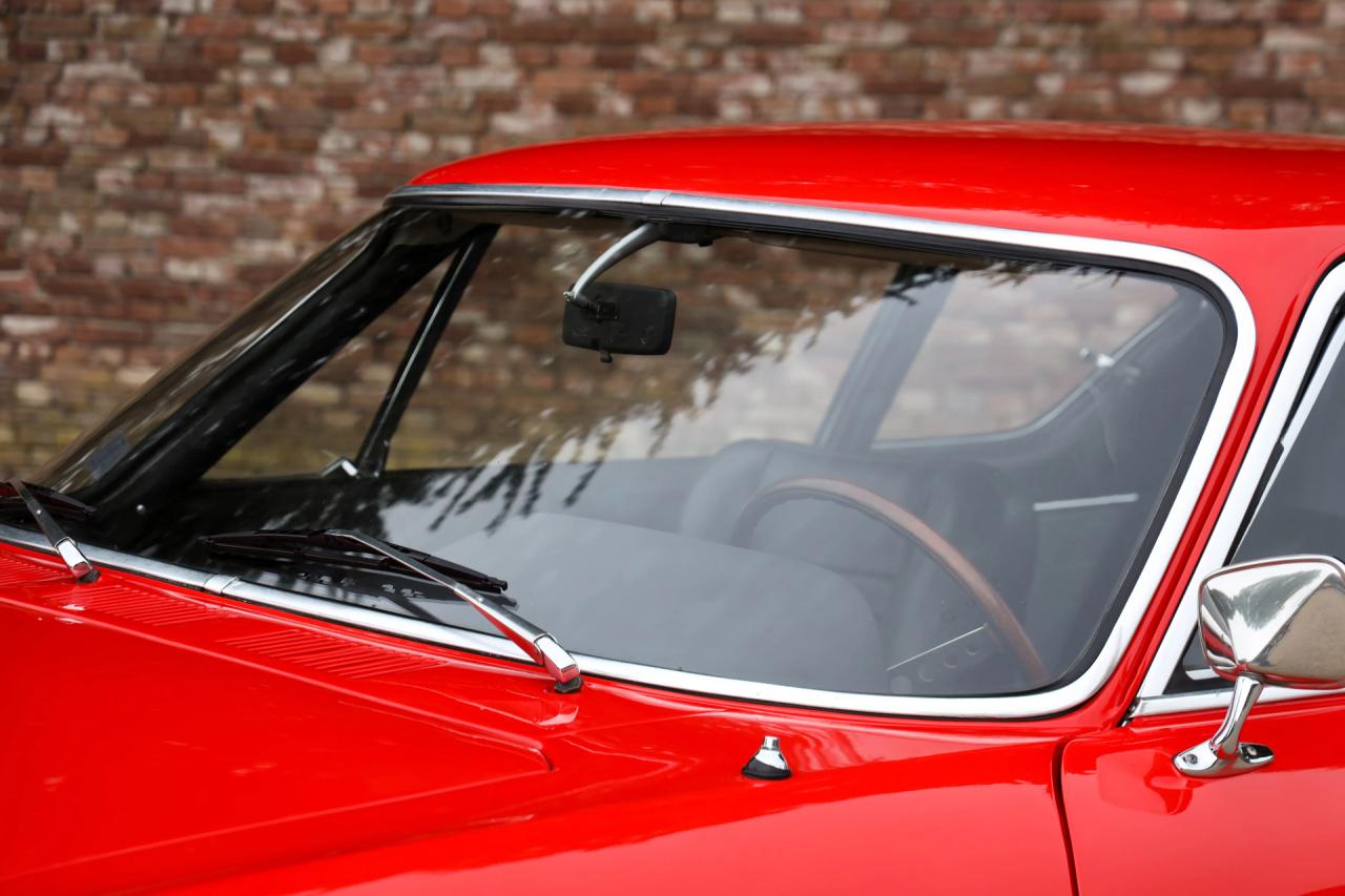 1967 Ford Osi 20M TS &ldquo;Rouge et marron fonc&eacute;&rdquo;