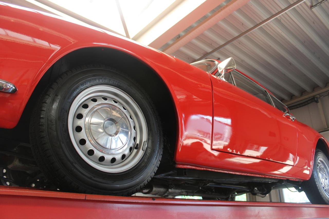 1967 Ford Osi 20M TS &ldquo;Rouge et marron fonc&eacute;&rdquo;