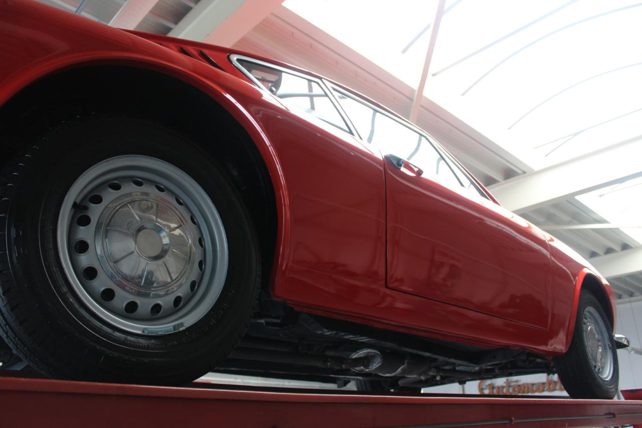 1967 Ford Osi 20M TS &ldquo;Rouge et marron fonc&eacute;&rdquo;
