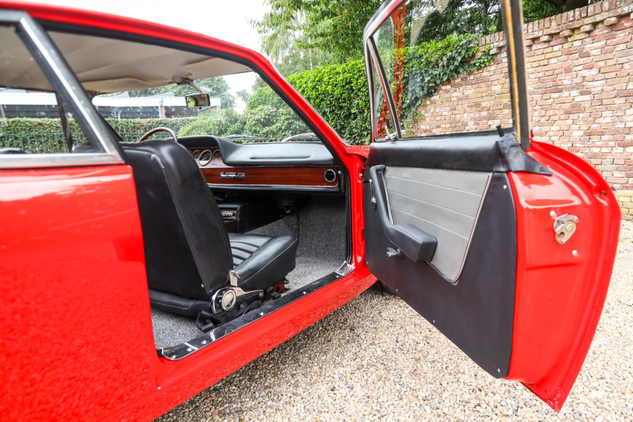 1967 Ford Osi 20M TS &ldquo;Rouge et marron fonc&eacute;&rdquo;