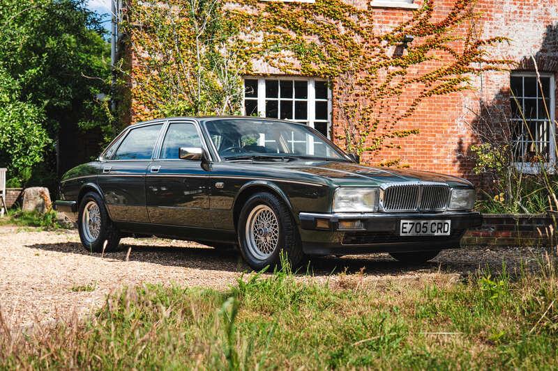 1987 Daimler XJ40
