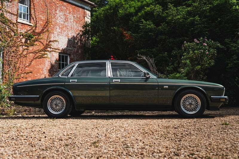 1987 Daimler XJ40