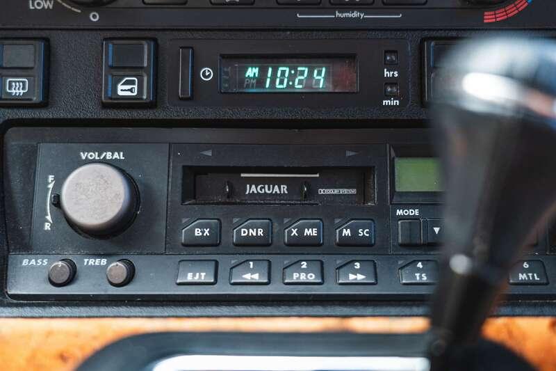 1987 Daimler XJ40
