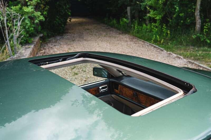 1987 Daimler XJ40