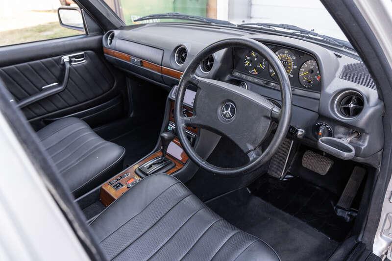 1986 Mercedes - Benz 280TE