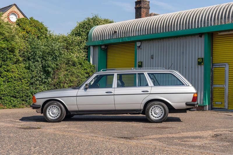 1986 Mercedes - Benz 280TE