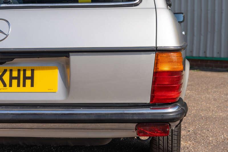 1986 Mercedes - Benz 280TE