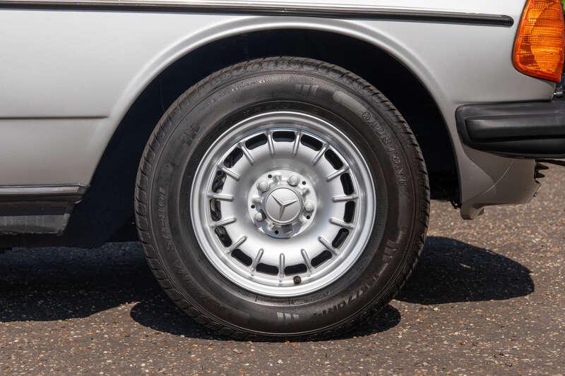 1986 Mercedes - Benz 280TE