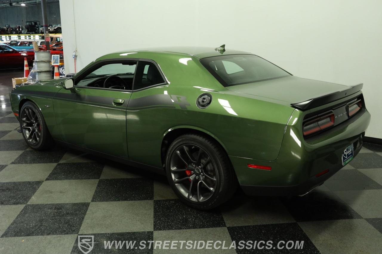 2023 Dodge Challenger R/T Shaker Edition