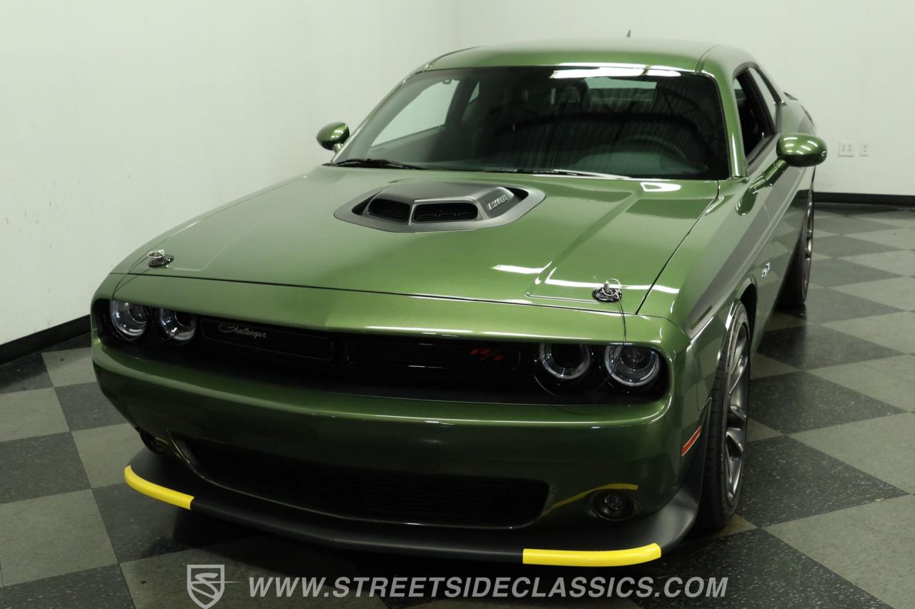 2023 Dodge Challenger R/T Shaker Edition