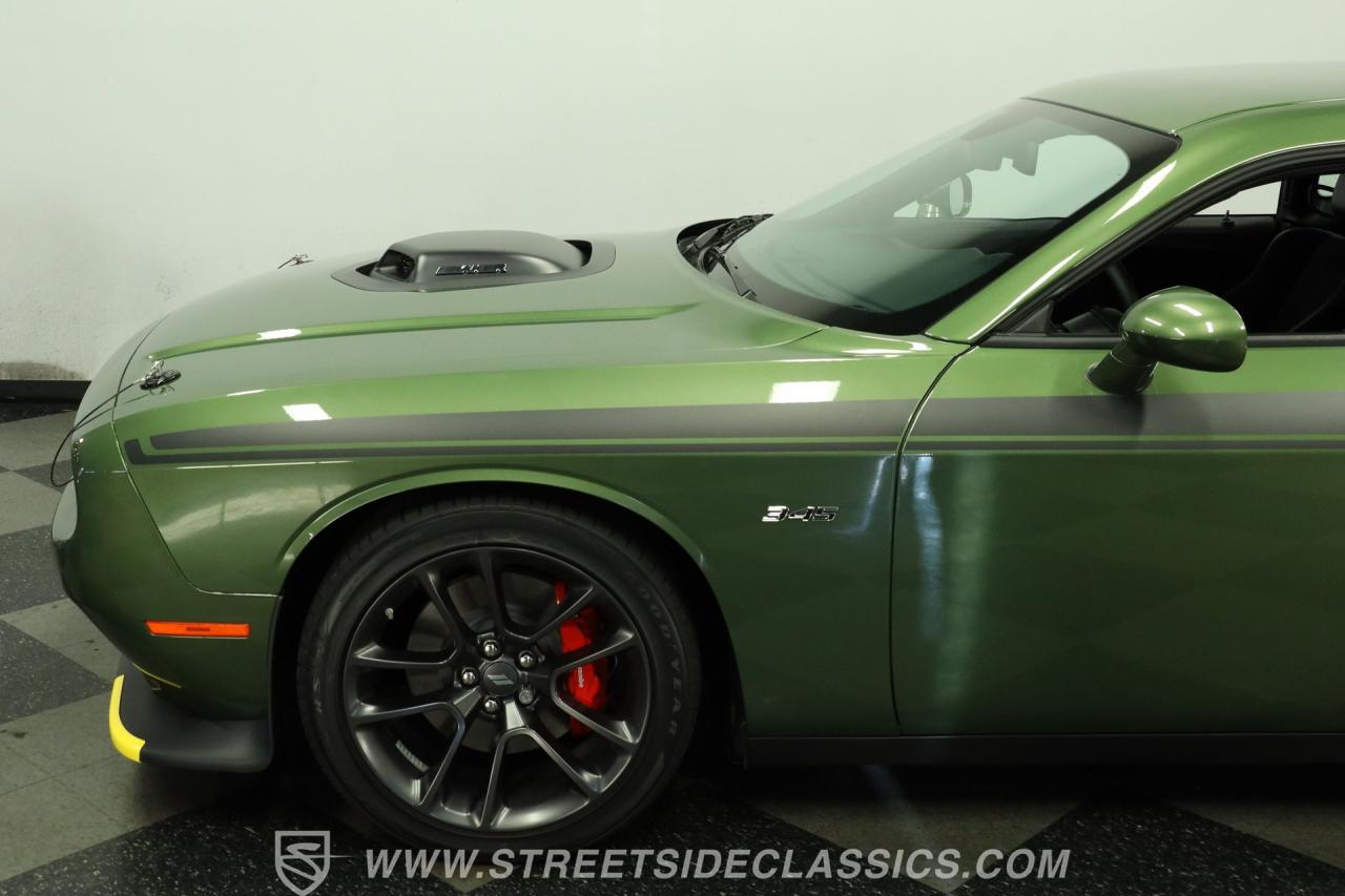 2023 Dodge Challenger R/T Shaker Edition