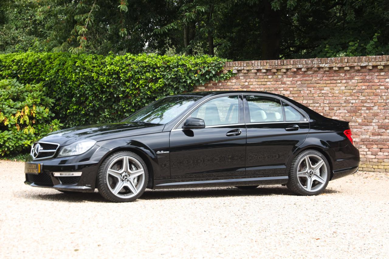 2012 Mercedes - Benz C 63 AMG Designo Porcelain Interior &ldquo;Less than 21.000 kms&rdquo;