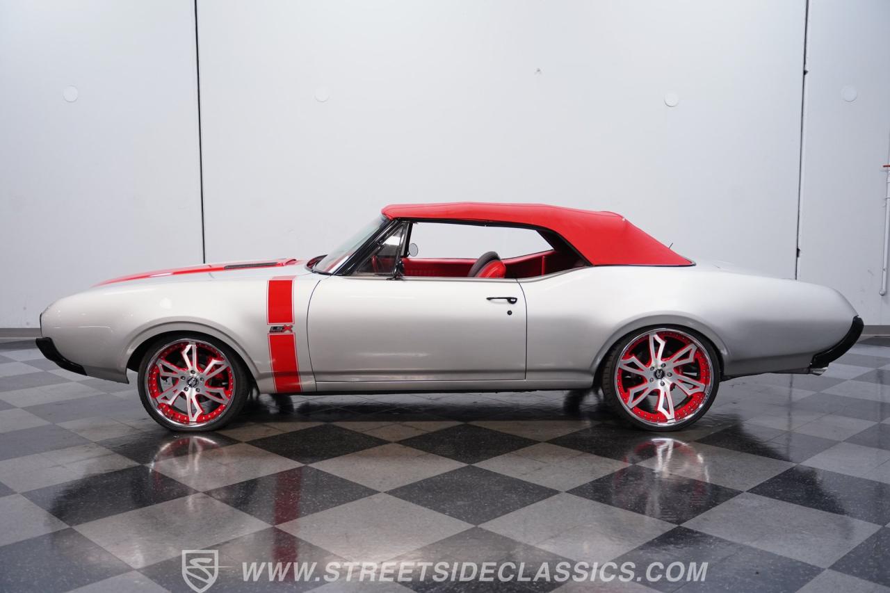 1968 Oldsmobile Cutlass Convertible LS3 Restomod