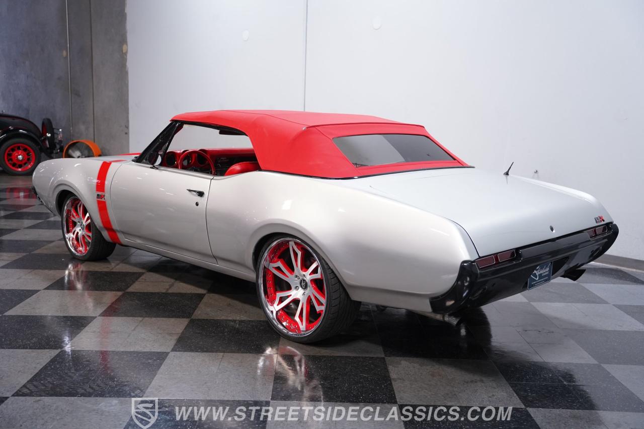 1968 Oldsmobile Cutlass Convertible LS3 Restomod