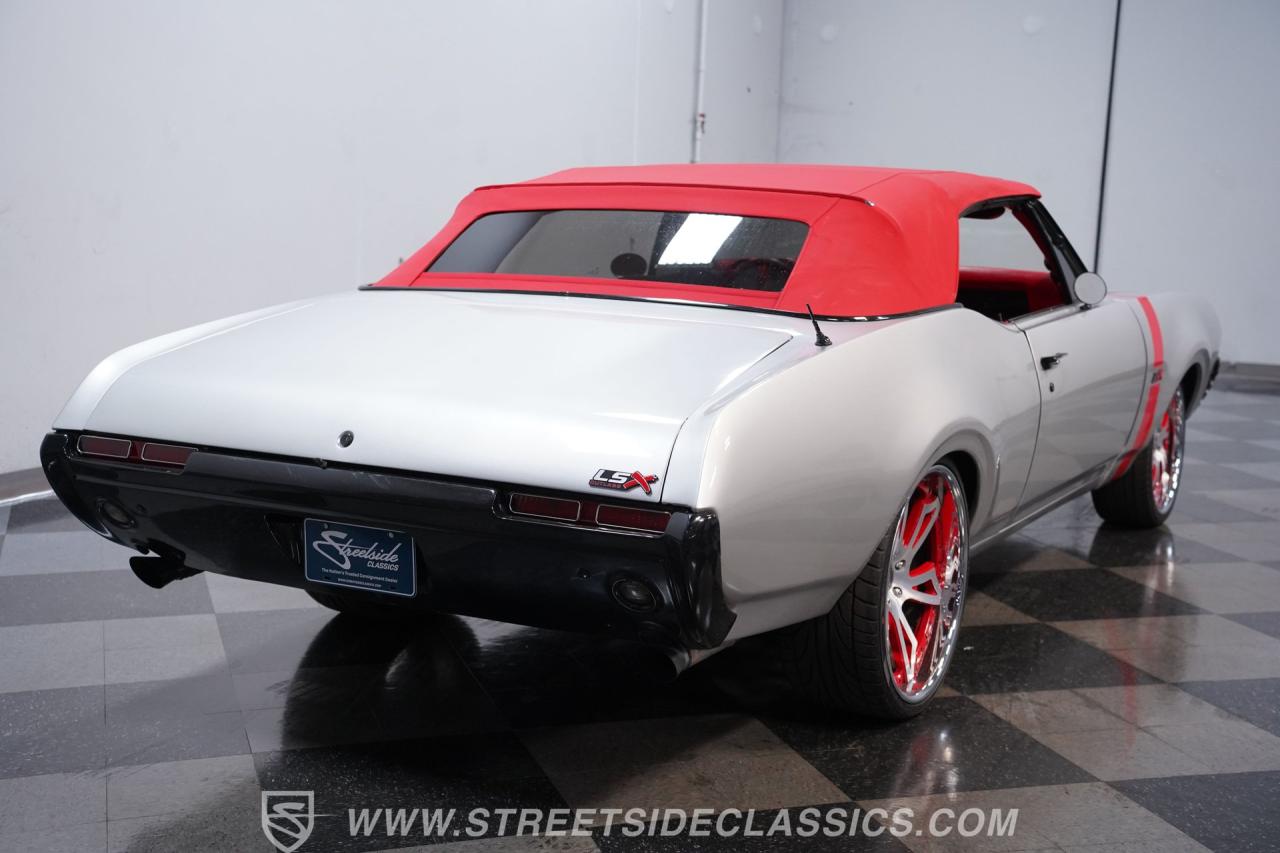 1968 Oldsmobile Cutlass Convertible LS3 Restomod