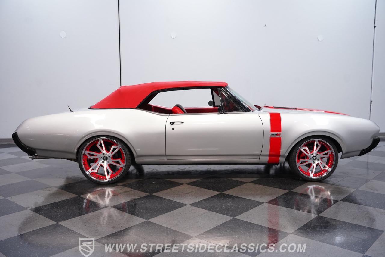 1968 Oldsmobile Cutlass Convertible LS3 Restomod