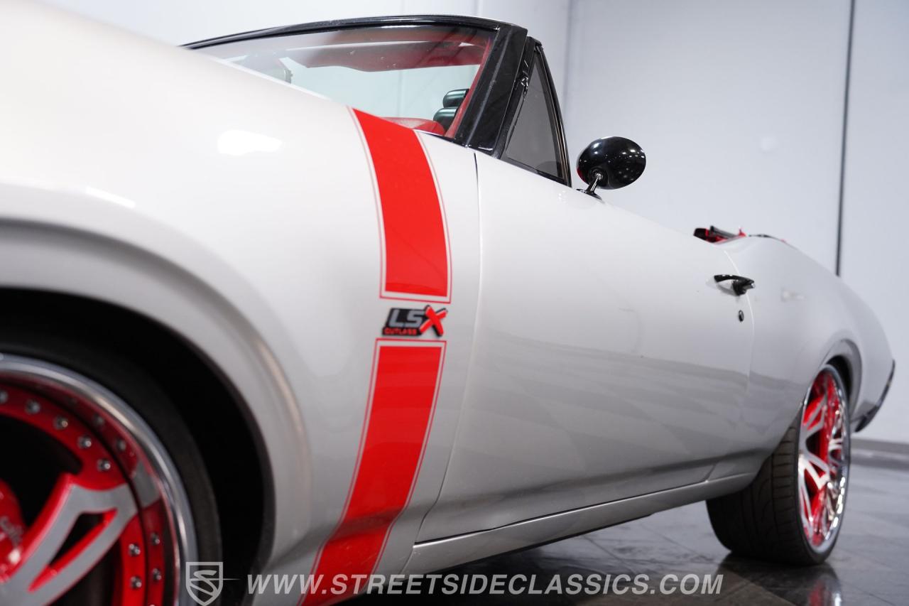 1968 Oldsmobile Cutlass Convertible LS3 Restomod