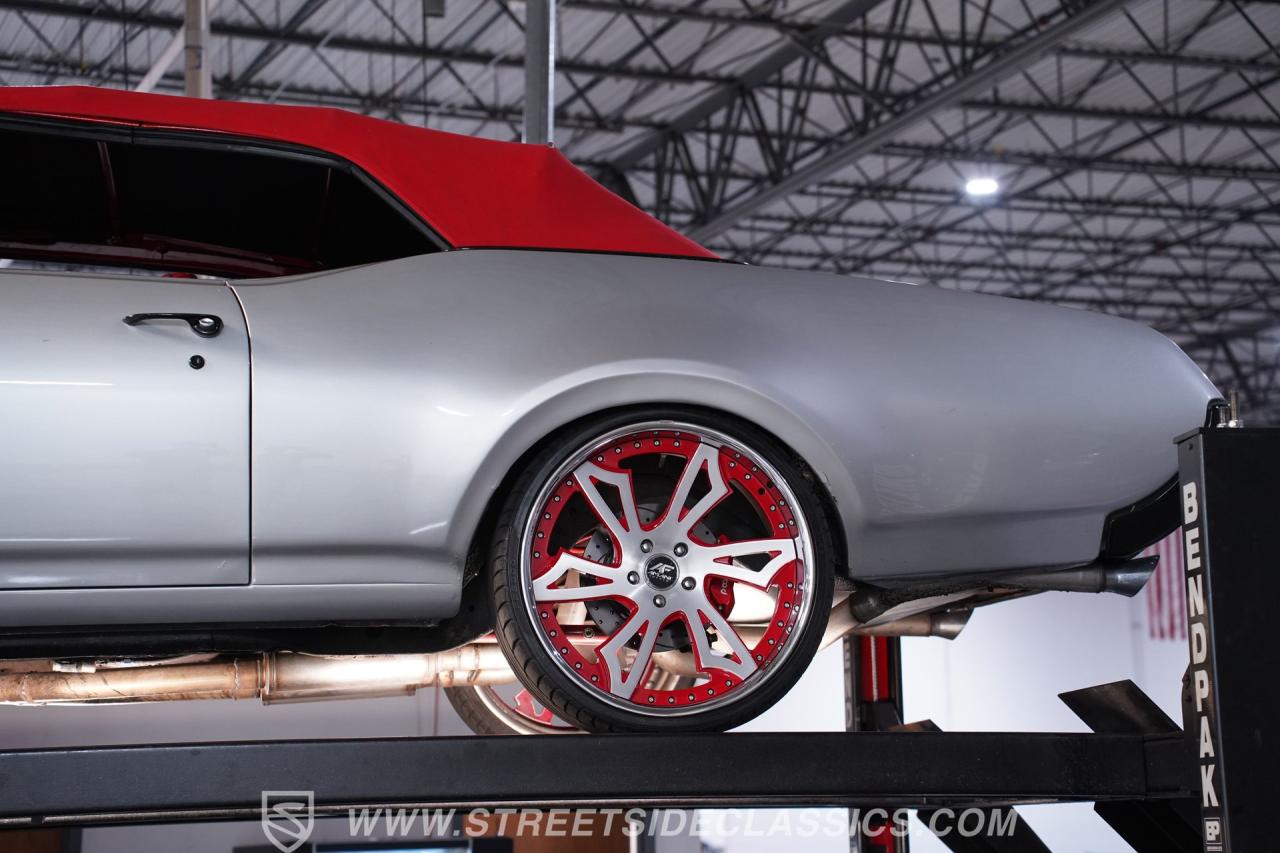 1968 Oldsmobile Cutlass Convertible LS3 Restomod