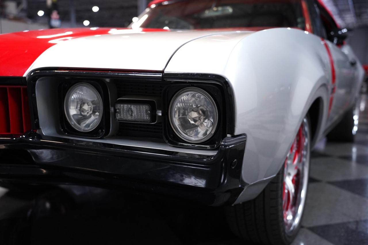 1968 Oldsmobile Cutlass Convertible LS3 Restomod