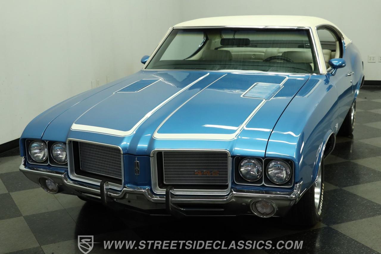 1972 Oldsmobile Cutlass 442 Tribute