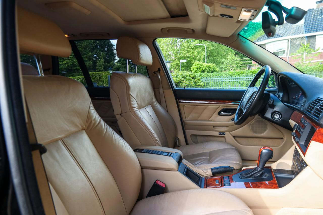 1998 Alpina B10 V8 Touring &ldquo; from Geneva&rdquo;