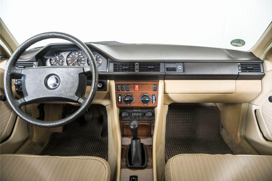 1987 Mercedes - Benz 230TE Combi
