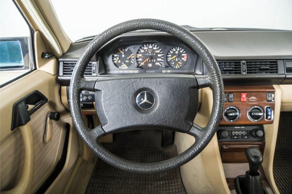 1987 Mercedes - Benz 230TE Combi