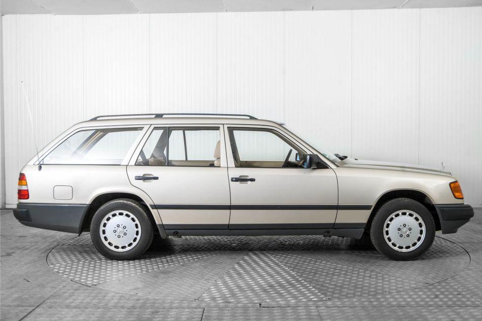 1987 Mercedes - Benz 230TE Combi