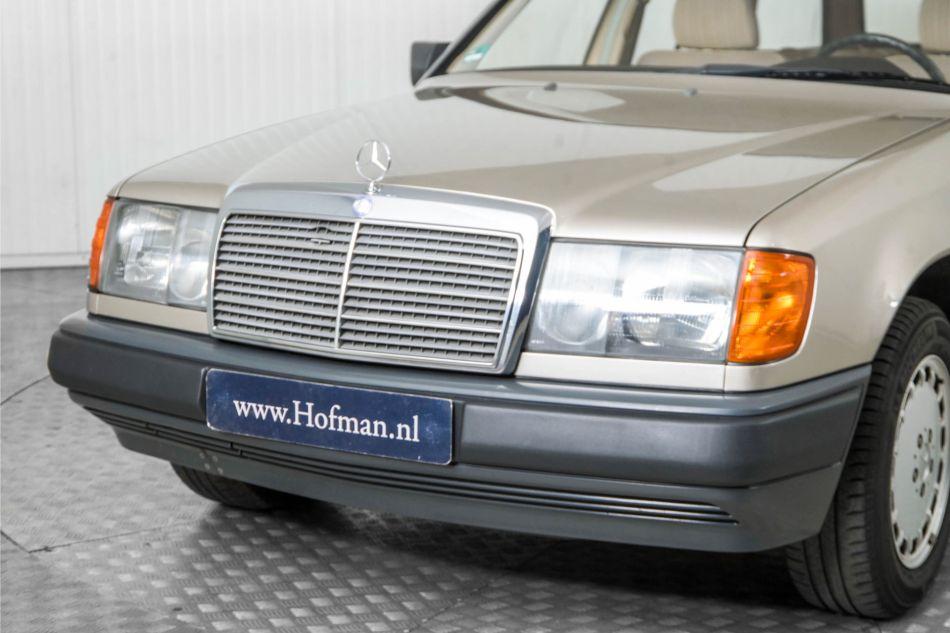 1987 Mercedes - Benz 230TE Combi