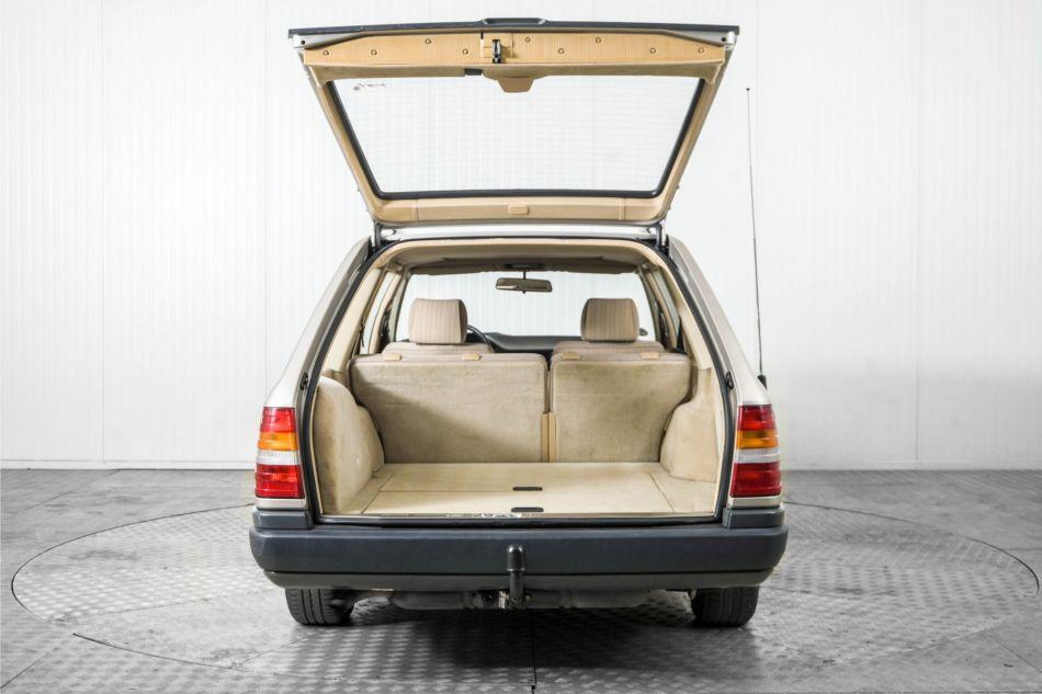 1987 Mercedes - Benz 230TE Combi