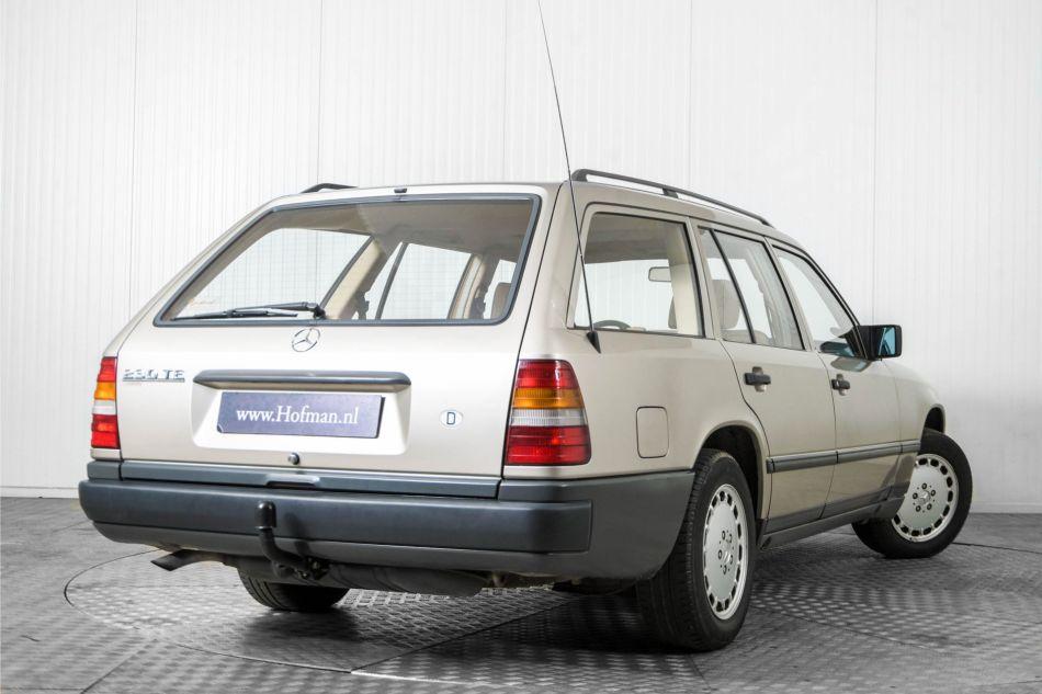 1987 Mercedes - Benz 230TE Combi