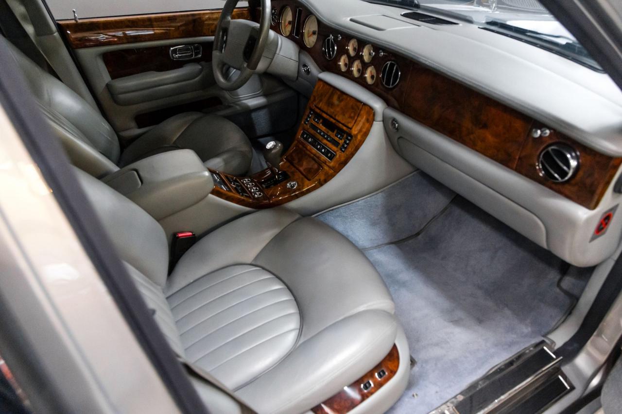 2001 Bentley Arnage Red Label