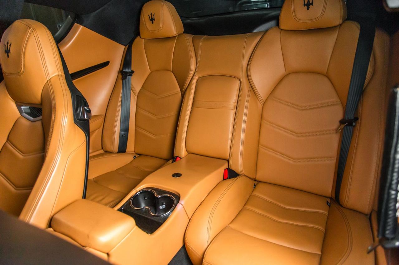 2013 Maserati Gran Turismo
